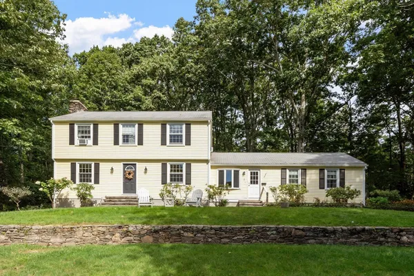 2 NIPMUC RD