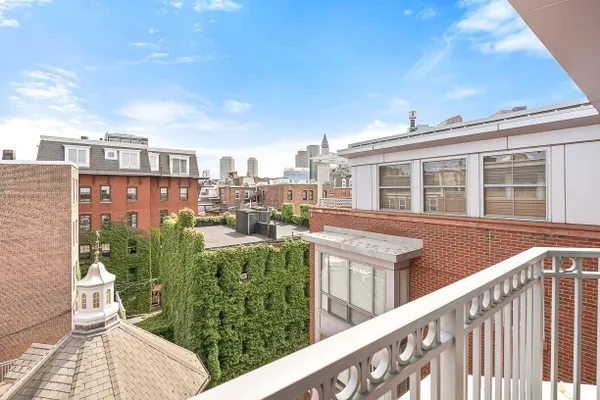 44 PRINCE ST 508