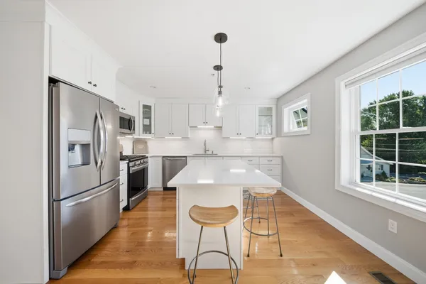 61 VALLEY ST 2