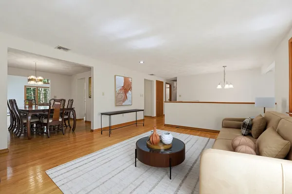 109 DAVIS RD