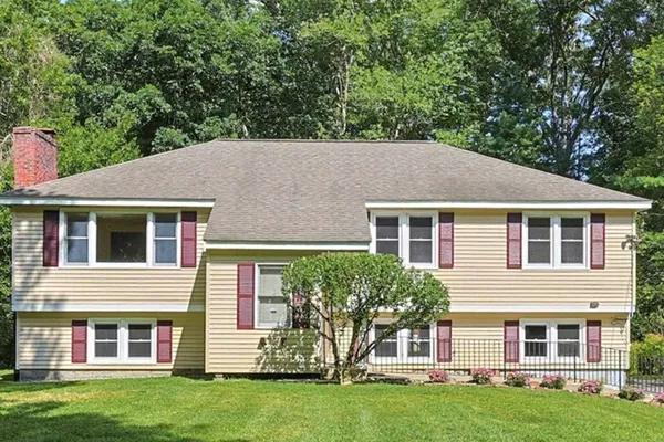 109 DAVIS RD