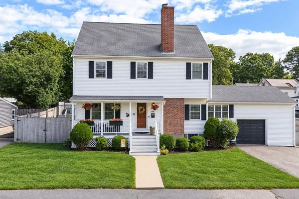 22 ABERDEEN AVE