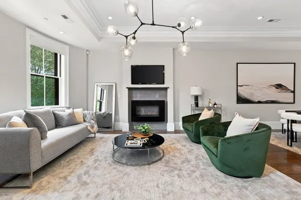 50 DWIGHT ST 2