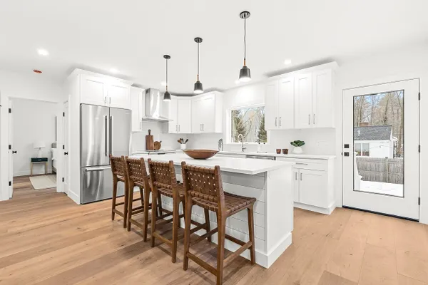 6 INTERVALE RD