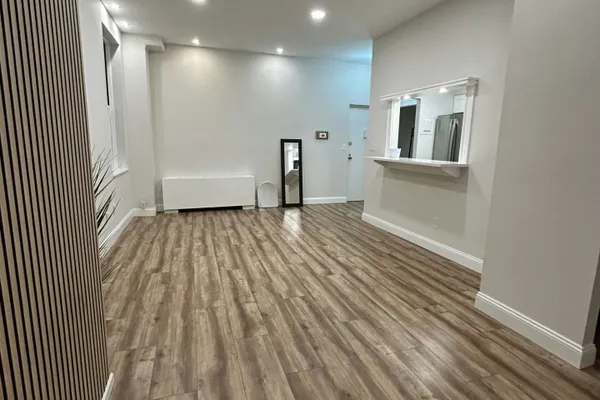 17 BOWDOIN ST 1B