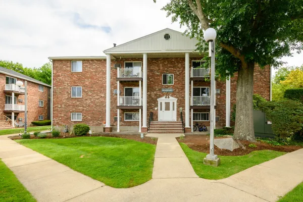 1801 OCEAN ST B-21