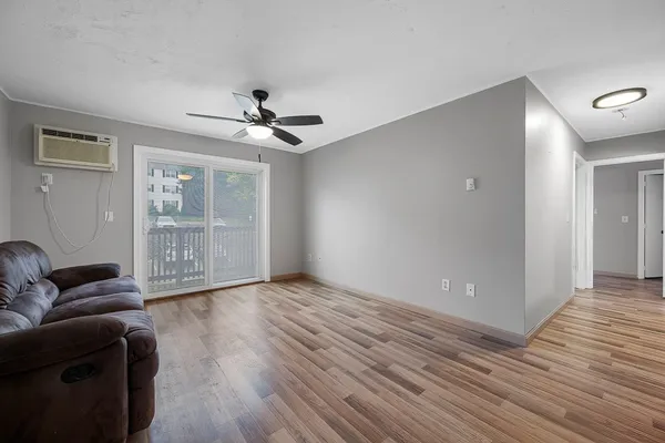 36A GIBBS ST 11