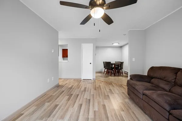 36A GIBBS ST 11