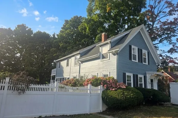 8 WASHINGTON ST