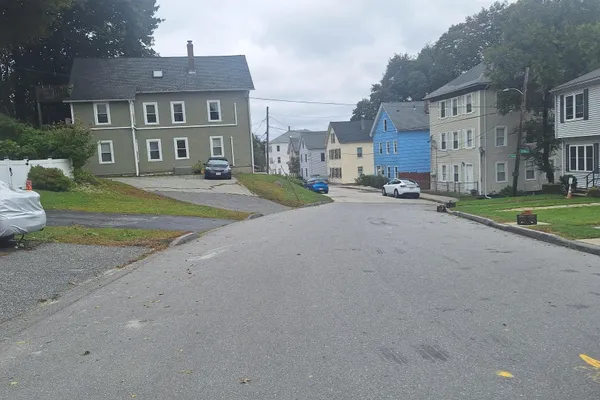 6 ARLINE ST