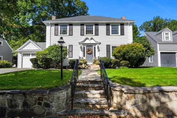 19 EDWARD AVE