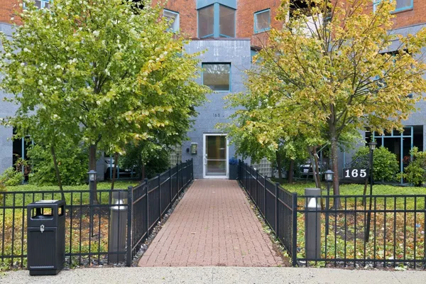 165 COTTAGE ST 207