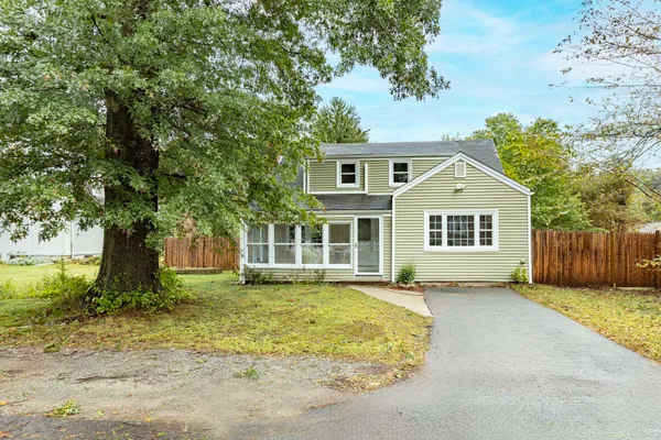 16 NORFOLK PL