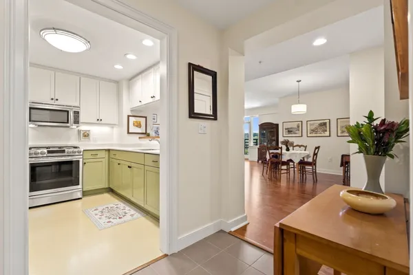 88 WHARF ST 402
