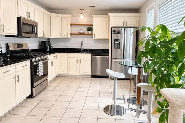 627 REVERE BEACH PKWY 627