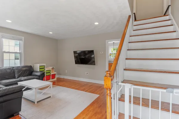 35 JEFFERSON RD
