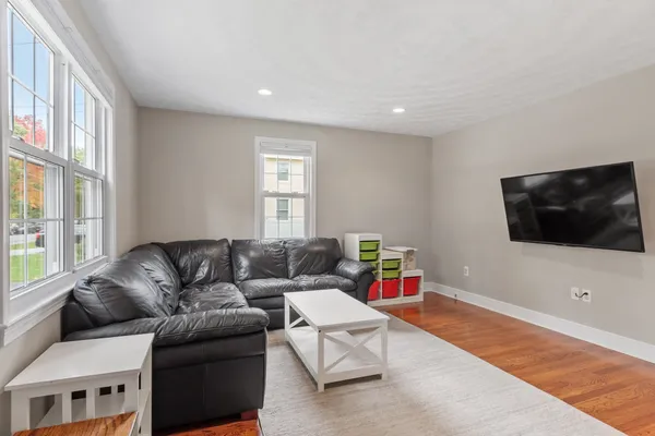 35 JEFFERSON RD