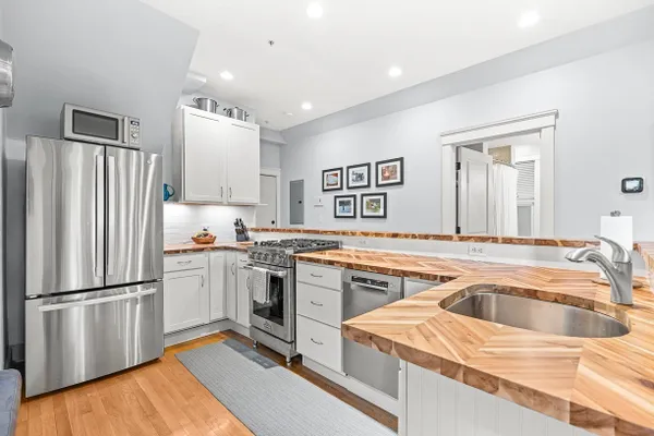40 HIGHLAND AVE 2