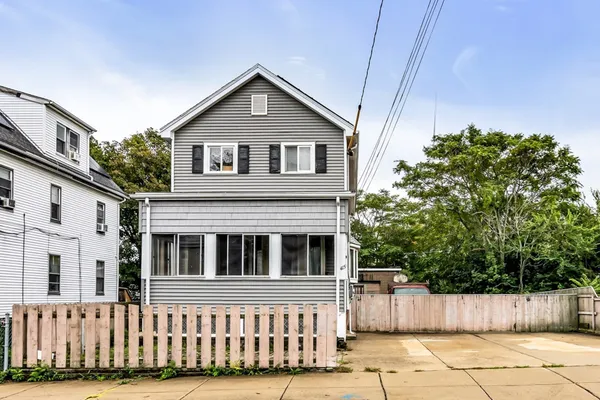 415 CRESCENT AVE