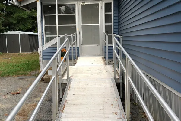 83 CLARK RD 44