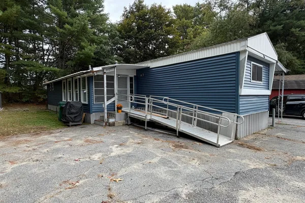 83 CLARK RD 44