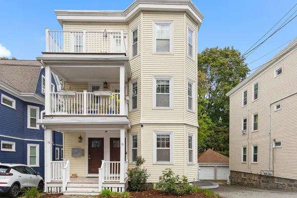 13 LAUREL ST 1