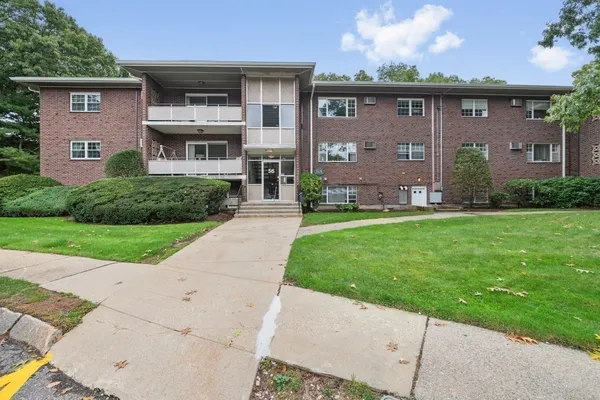 56 JACQUELINE RD 8