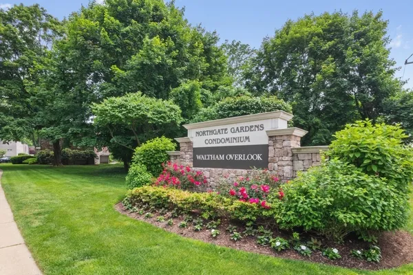 56 JACQUELINE RD 8