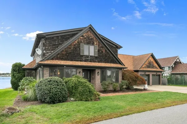 68 SEAVIEW AVE