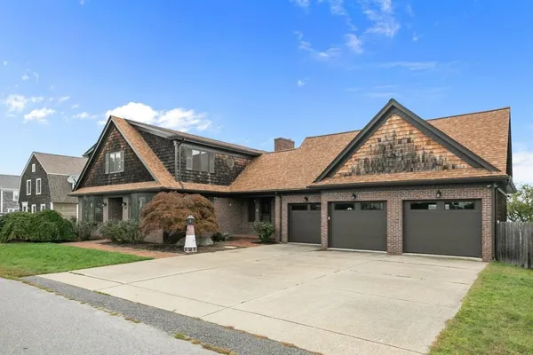 68 SEAVIEW AVE