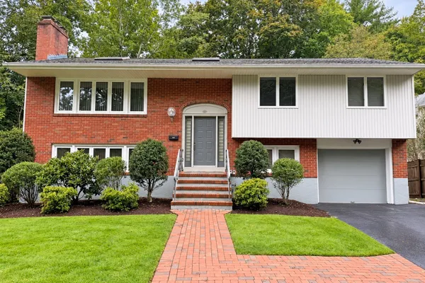 151 BEAUMONT AVE