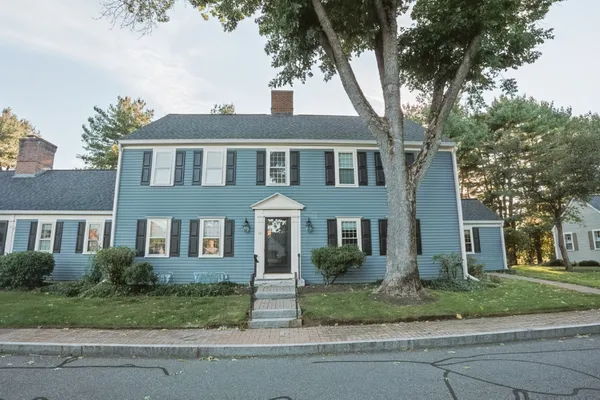 18 MUSTER CT 18