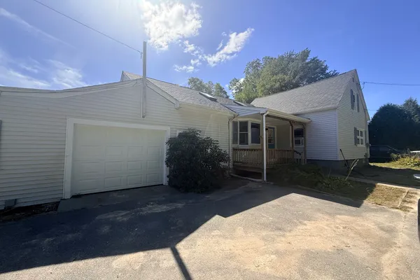 33 JOHNSON ST