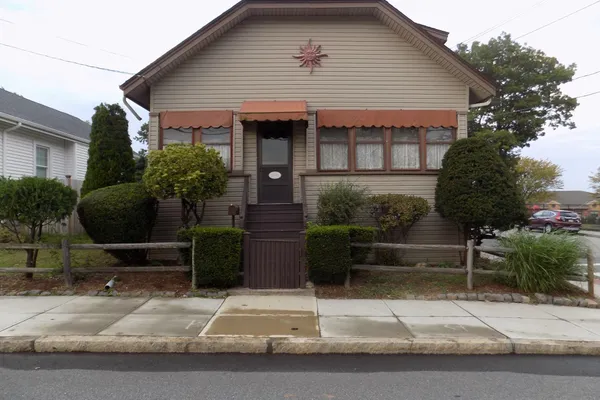 1346 PRESIDENT AVE