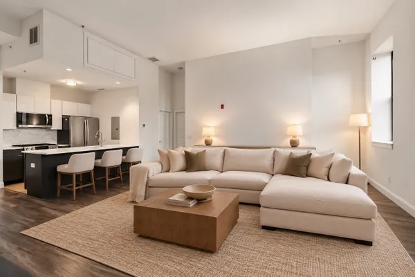 1022 HANCOCK ST 210