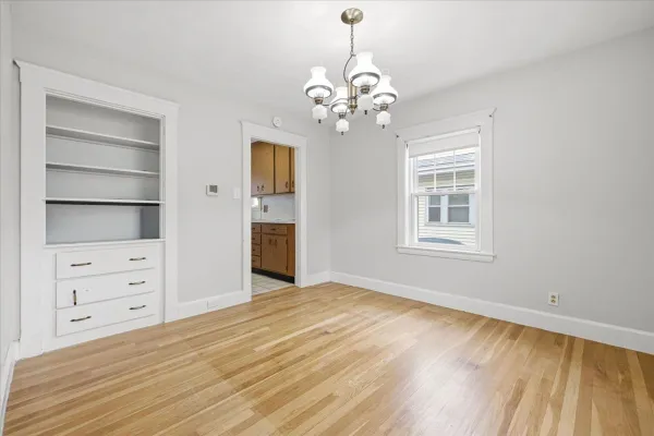 41 EUSTIS ST