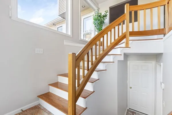 72 CAVENDISH CIR 72