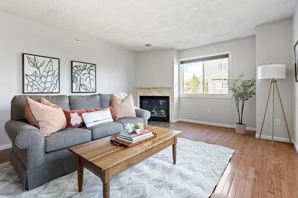 72 CAVENDISH CIR 72