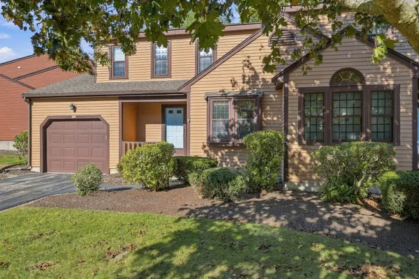 23 HAWTHORNE VLG A