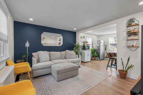 34 NEWMAN RD 34