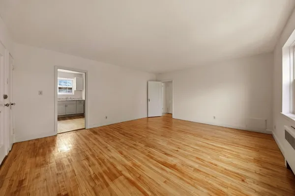 108 MAPLE ST 3