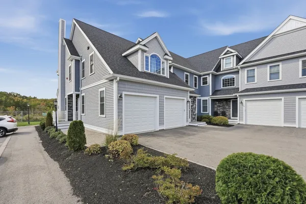 80 LEBARON BLVD 10