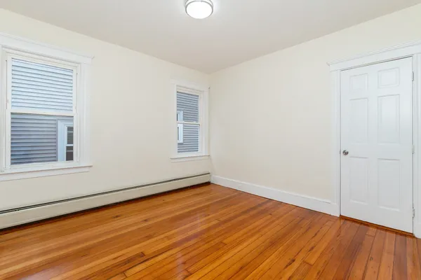 16 TAFT ST 2