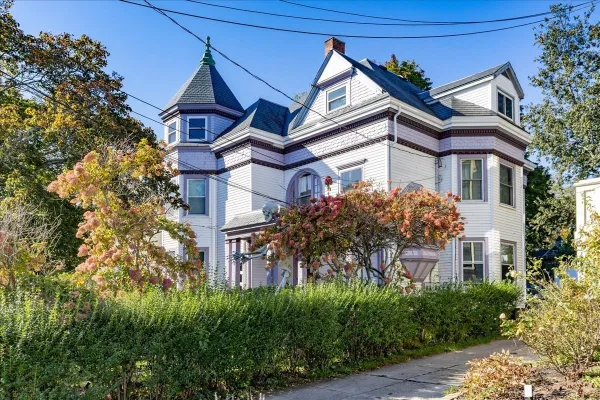 270 LAFAYETTE ST 1