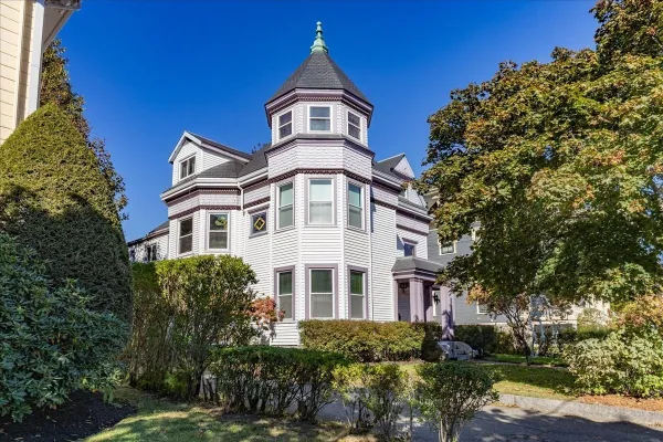 270 LAFAYETTE ST 1