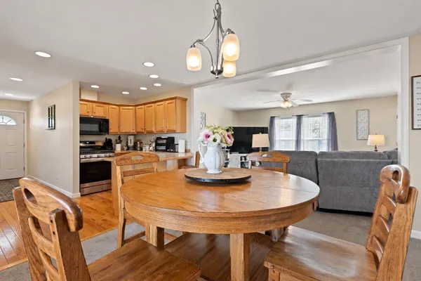 21 HEMLOCK DR 21