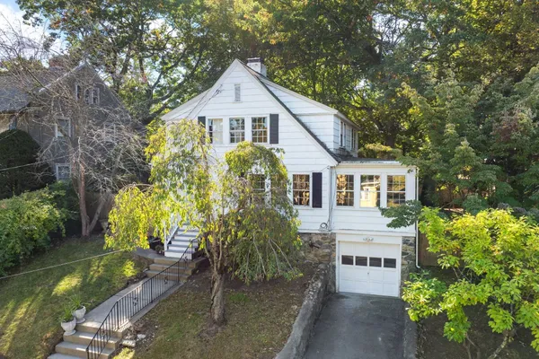 50 HOLLAND RD