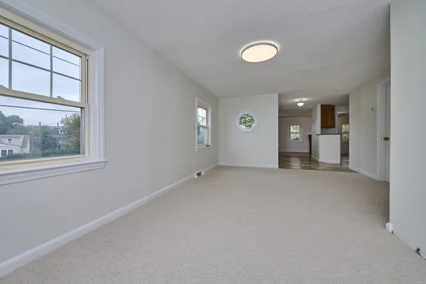 7 LOVETT ST