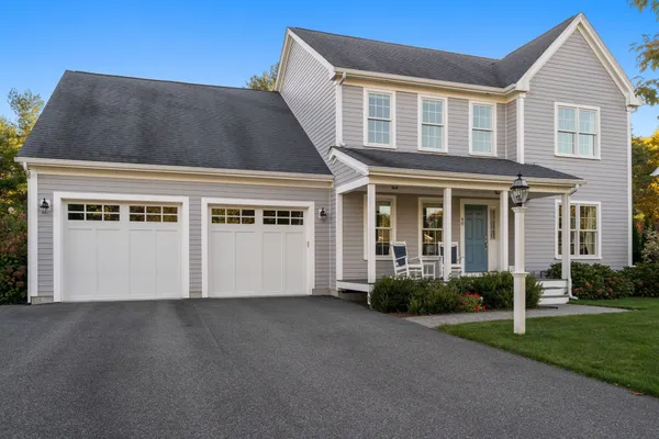 40 EMERALD WAY