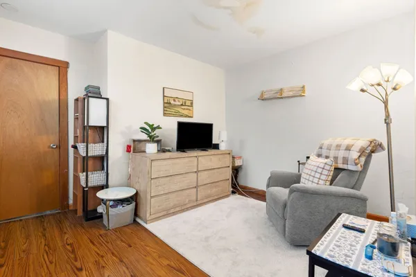 158 PARK ST 3